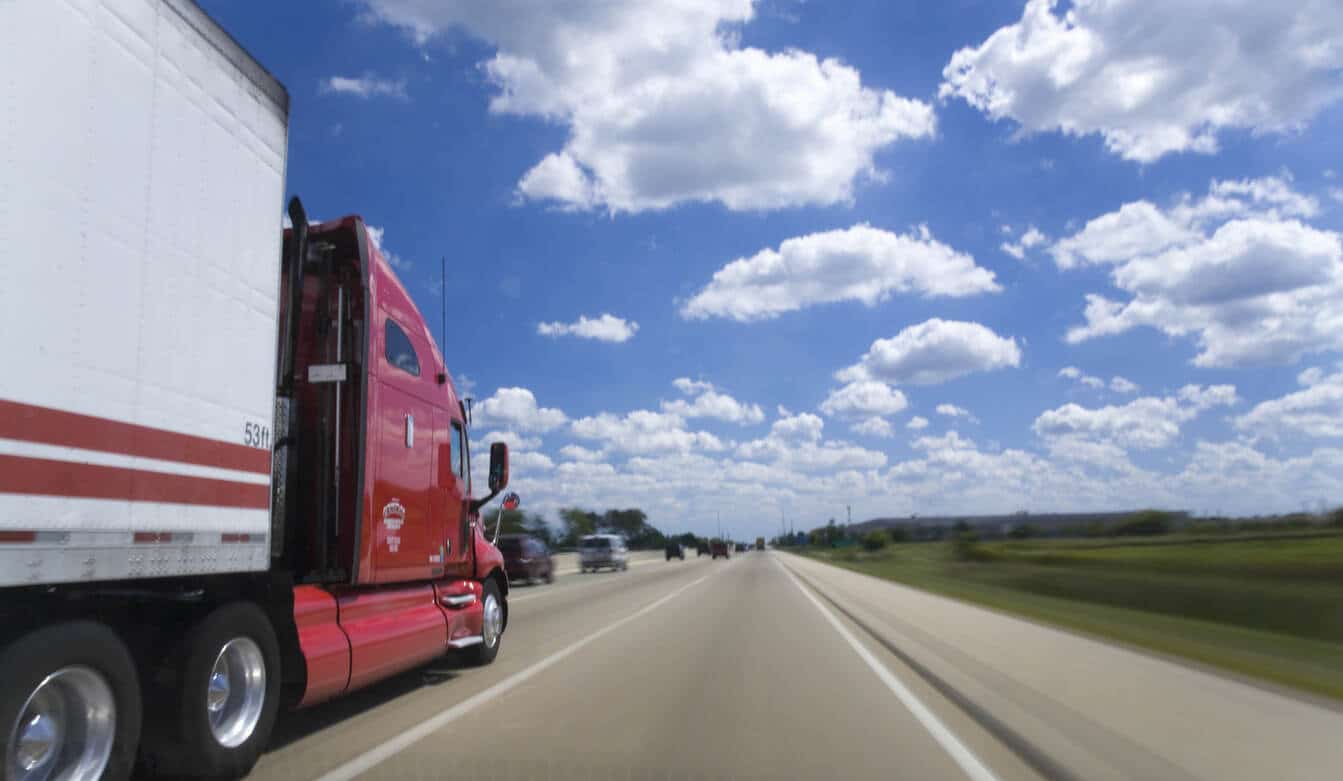 Why Chicago expressways are especially dangerous for truck drivers and motorists